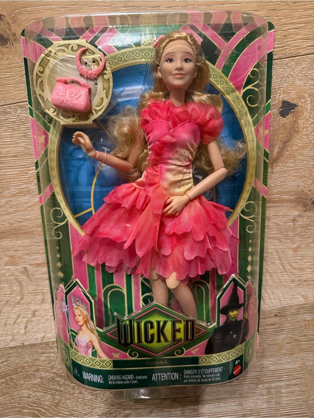 Wicked Glinda Fashion Doll 11” Removable Dress Accessories New